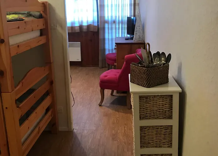 Appartement Cosy Sur Les Pistes, Proche Télécabines - Fr-1-814-108